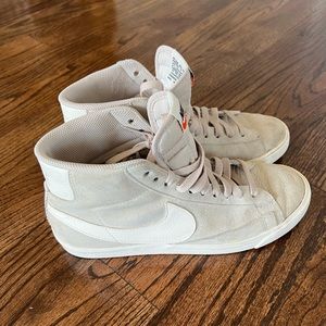 Nike Blazer Mid Vintage Suede Tennis Shoes